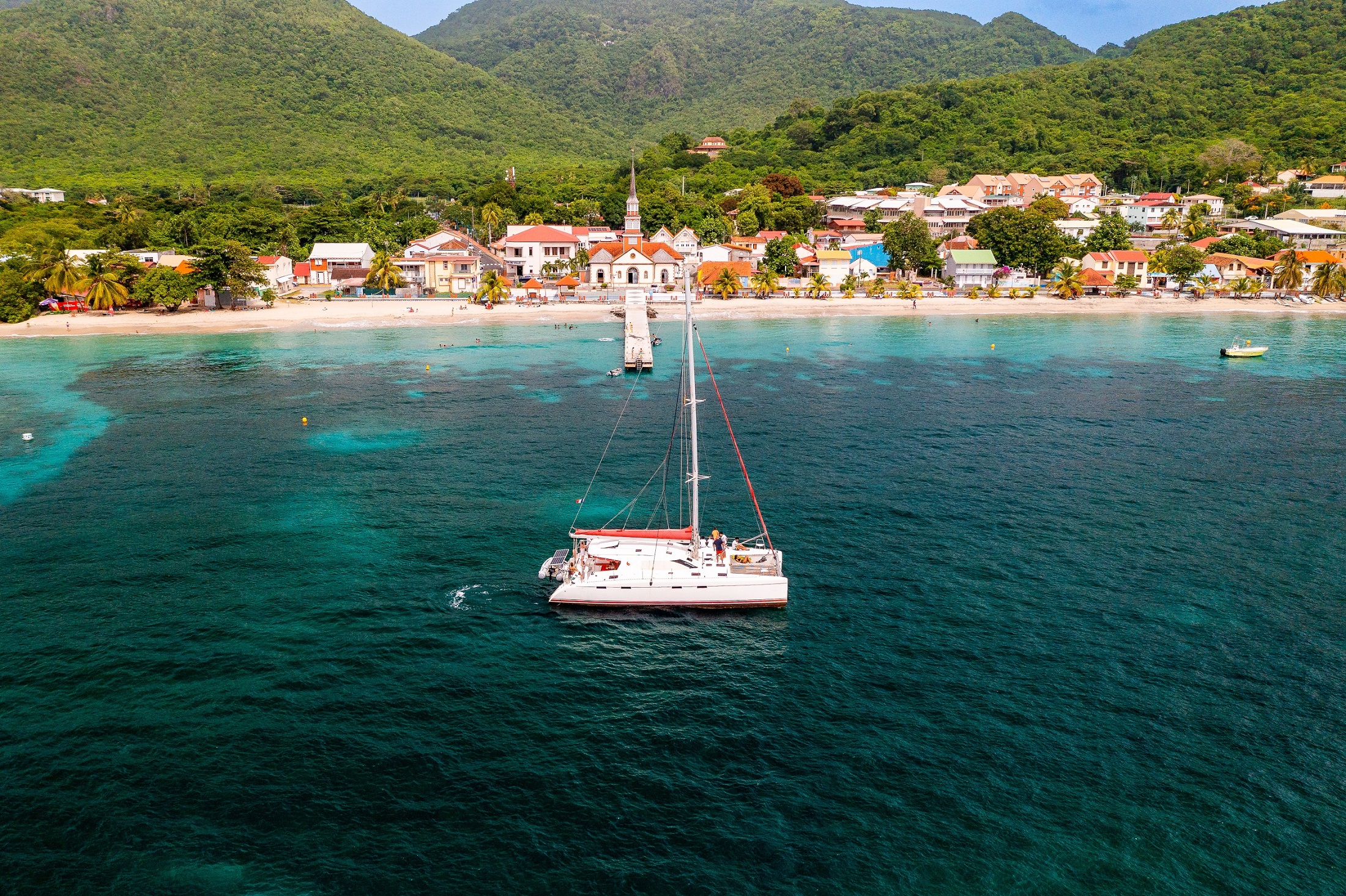 bateau-voile-catamaran-excursion